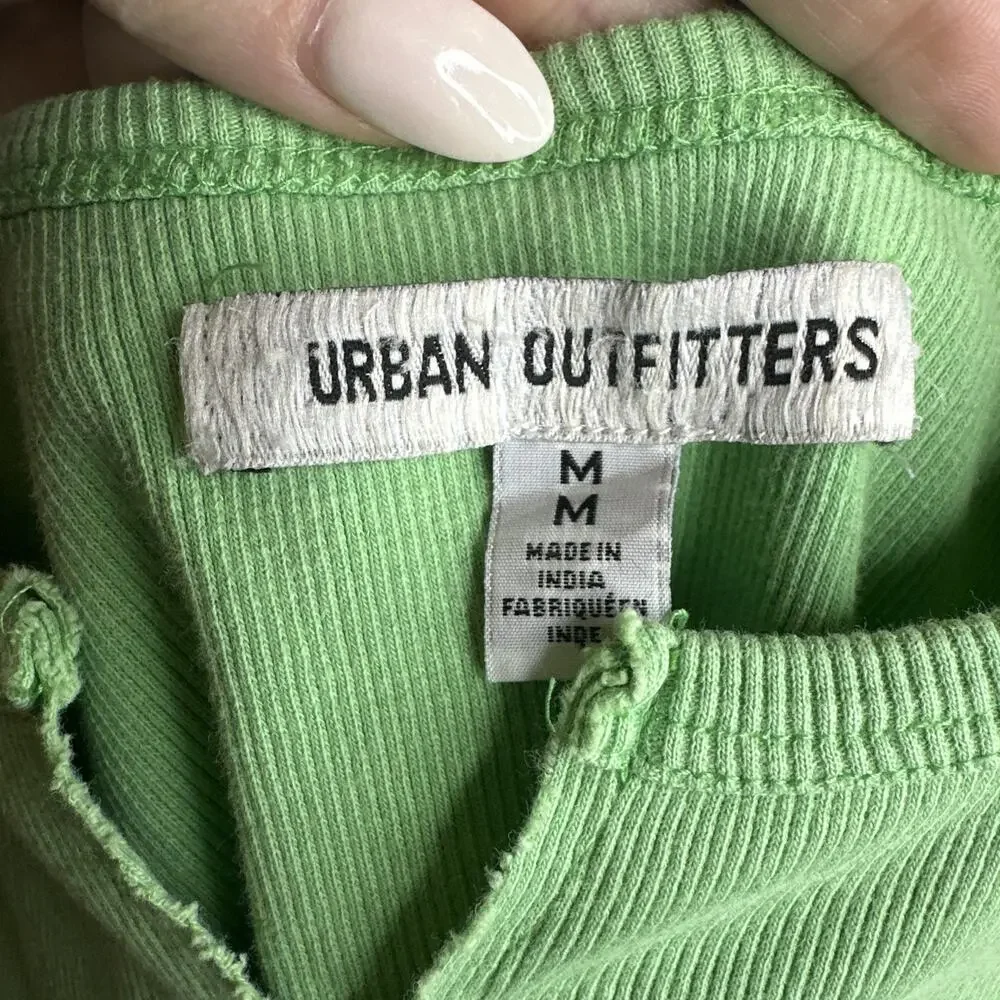 Urban Outfitters Shroom Love Green Cropped Tank Top Graphic Print Womens Medium